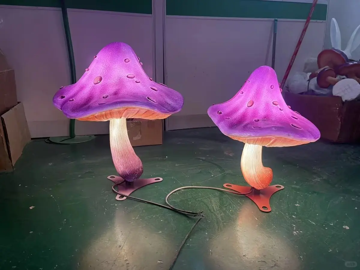 Illuminated sculpture